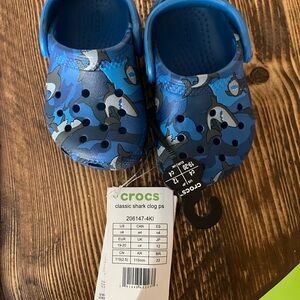 CROCS Kids Shark Adventure Clogs - Blue and Gray
